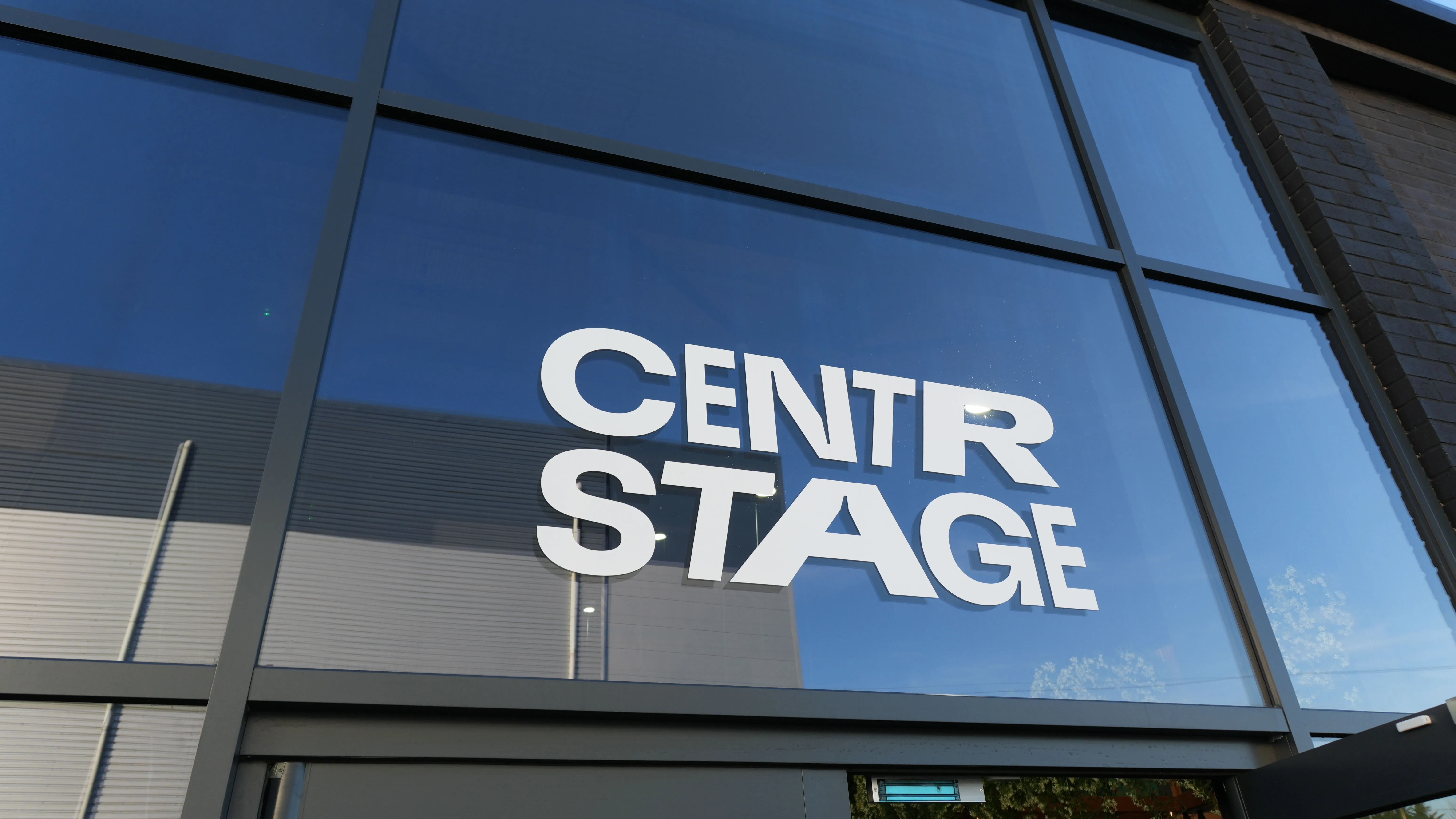 centrestage-5.webp